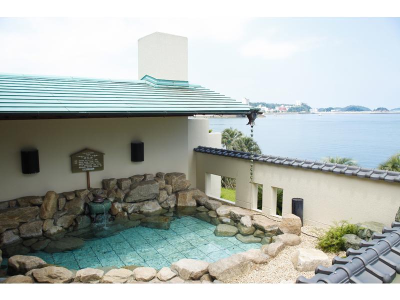 Toba Seaside Hotel Exterior photo