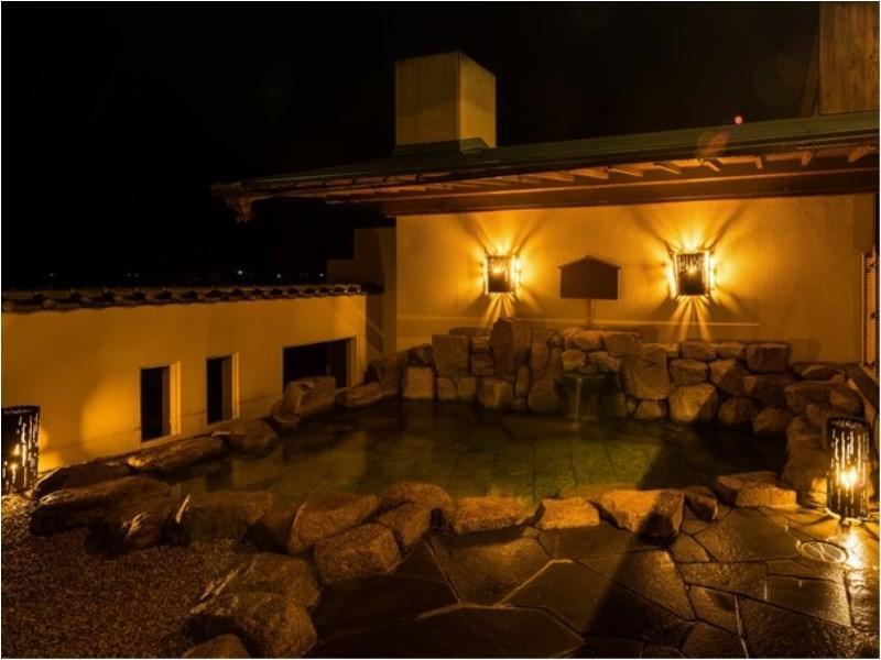 Toba Seaside Hotel Exterior photo